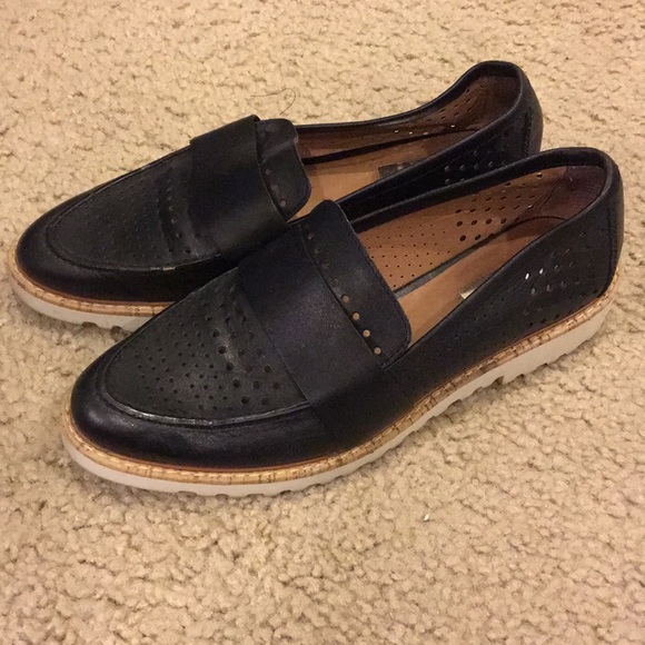 halogen shoes loafers